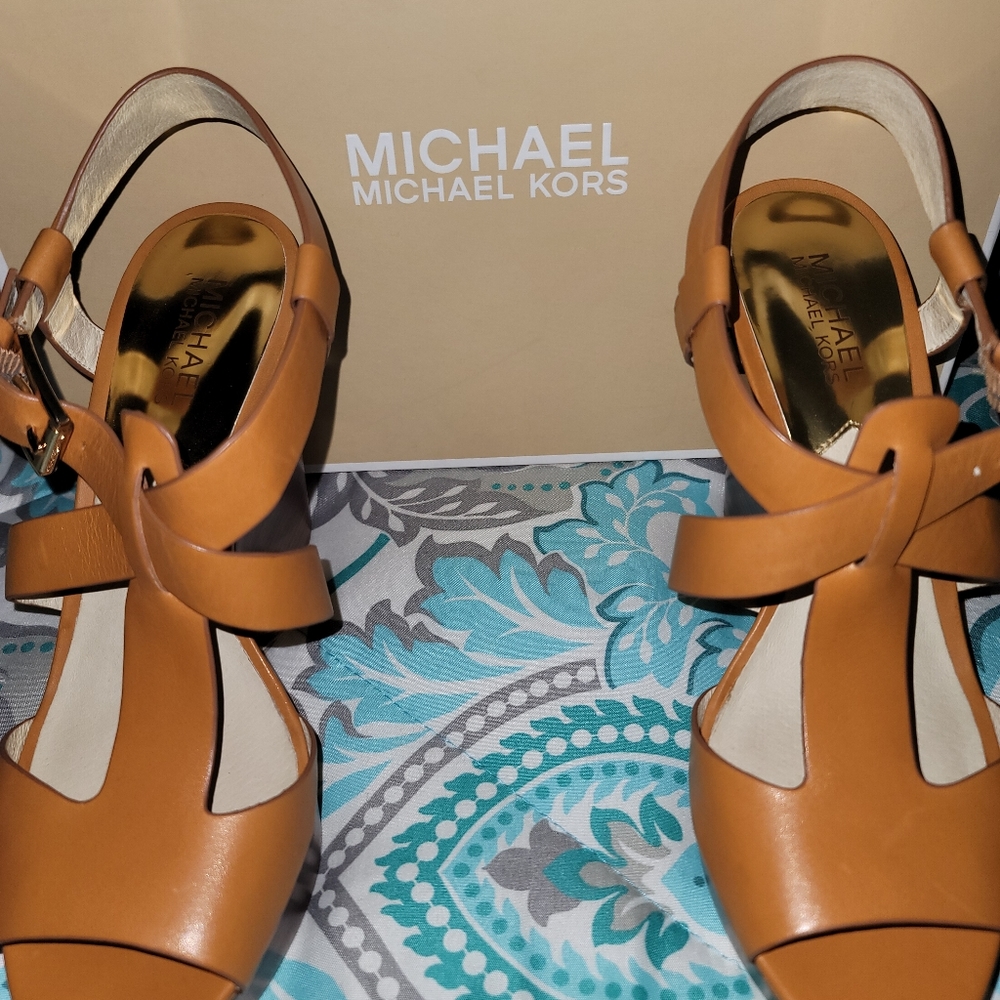 Michael Kors Shoes - Picture 4 of 4